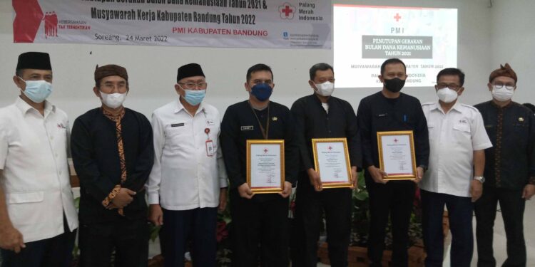 pmi kab.bandung mencapai gerakan bulan dana kemanusiaan ....