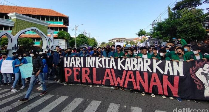 aksi demo bem surabaya .....