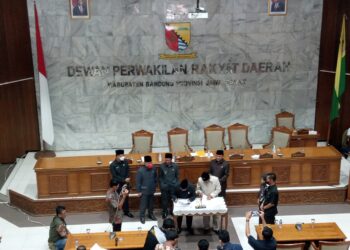 dprd kabupaten bandung setujui raperda pengelolaan keuangan daerah untuk diperdakan....