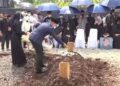 Perjalanan Eril Menuju Peristirahat Akhir di Kampung Halaman Ibundanya ...
