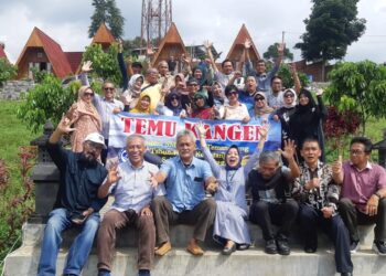 Reuni, “Temu Kangen” SMP Neg 1 Temanggung, Jawa Tengah ...