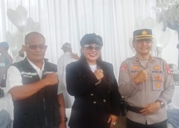 pt. hawa manunggal jaya berbagi warga dalam sunatan massal....