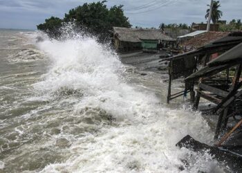 BPBD Petakan 8 Daerah Rawan Tsunami di Jawa Timur ...