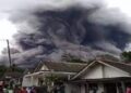 Gunung Semeru Meletus, Warga Diimbau Menjauh ...