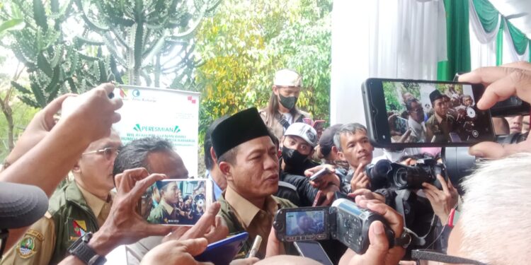 perumda air minum tirta raharja resmikan dua wilayah pelayanan sambungan baru....