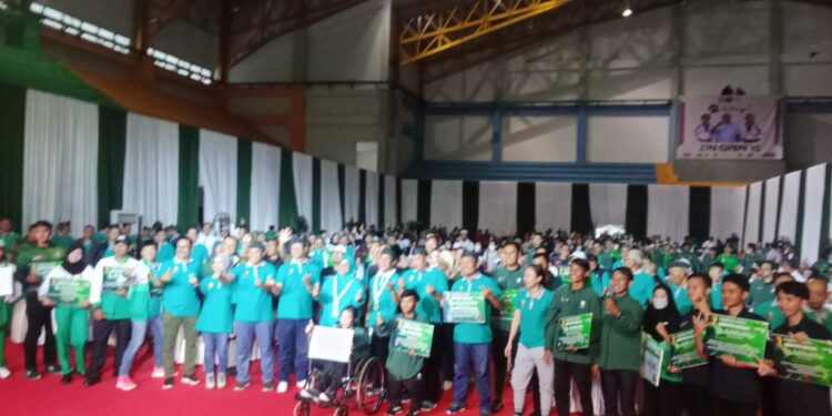 Bupati Bandung Berikan Uang Kadeudeuh kepada 627 Atlet Peraih Medali ...