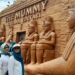 prawita genpari kagumi arsitektur gaya tradisional rusia di jans park.....