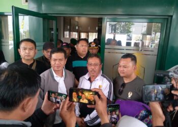 wakil ketua III dprd h. yayat hidayat peran kodim 0624 luar biasa.........