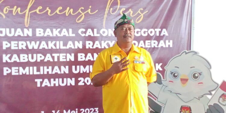 Kab. Bandung. Pendaftaran Balon Legislatif Golkar Diiringi Kuda Silat ...