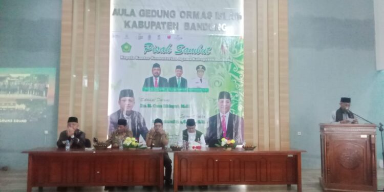 Pisah Sambut Kemeneg Kab. Bandung H. Abdurahim Kepada Dr. Cece Hidayat