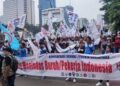 Kenny, Berjuang Bersama Para Buruh Menuntut Keadilan atas Hak-haknya...