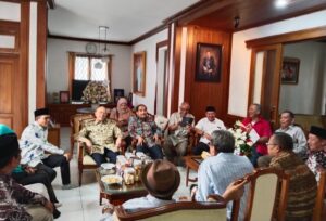 Syukuran H. Dada Rosada Mantan Walikota Bandung, Genap Usia Ke- 77 Tahun...