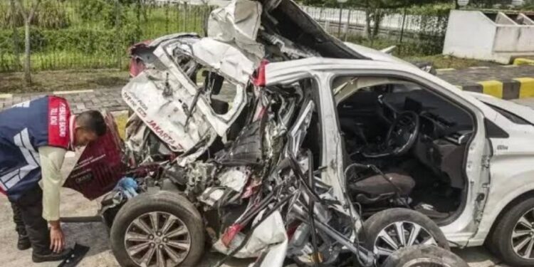 Kru TvOne Mengalami Kecelakaan di Tol Pemalang...