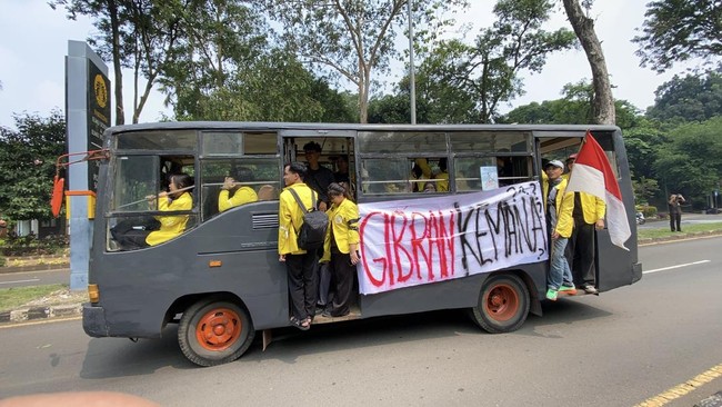demo naik bus