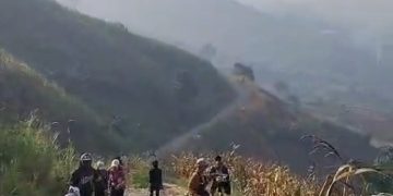 Pendakian Bukit Bumiluhur di Kabupaten Bandung Barat
