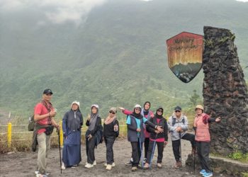 Pendakian Gunung Galunggung Tasikmalaya