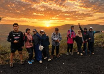 Pendakian Gunung Galunggung Tasikmalaya